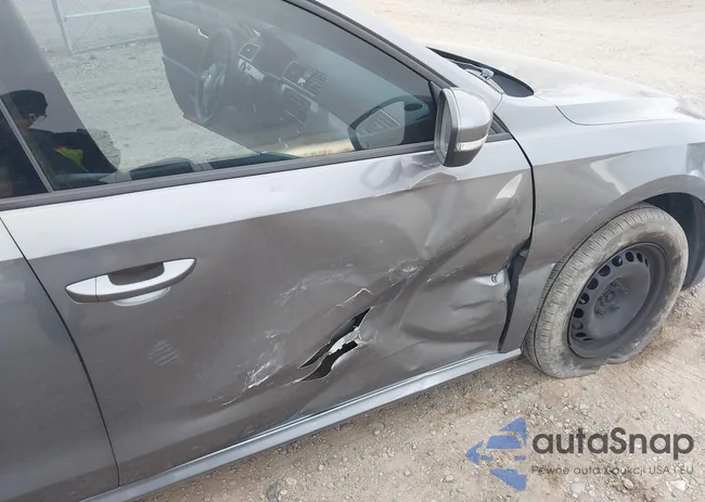 1VWAP7A30CC077176: 44509429