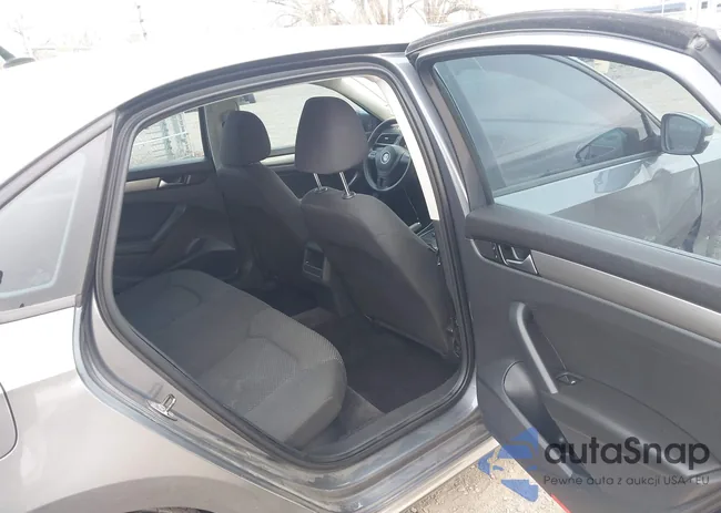 1VWAP7A30CC077176: 44509429