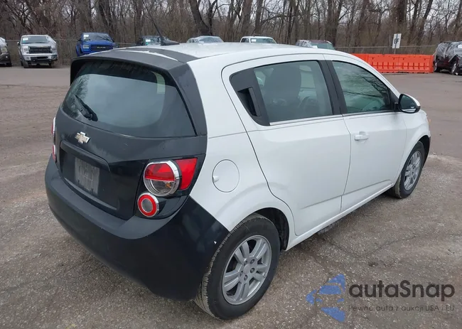 1G1JC6SB5E4147775: 44509458