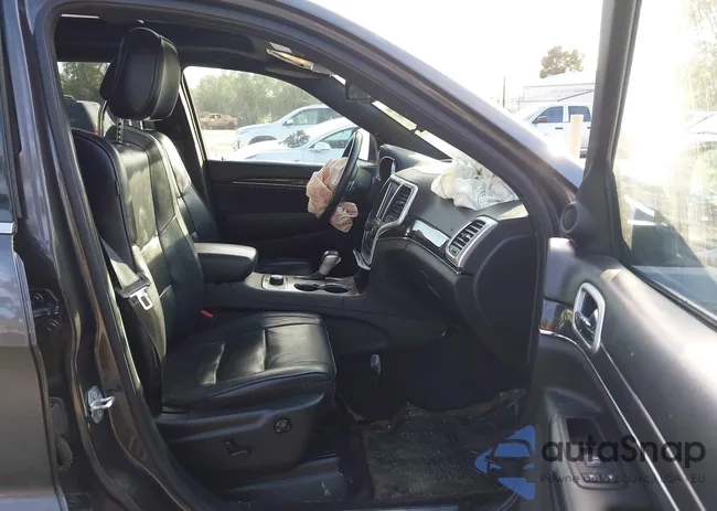 1C4RJFCG8GC302483: 44509461