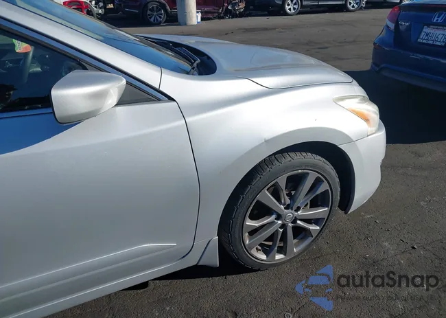 1N4AL3AP2EC132312: 44509548