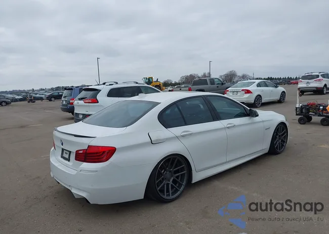 WBA5B3C55FD546333: 44509565