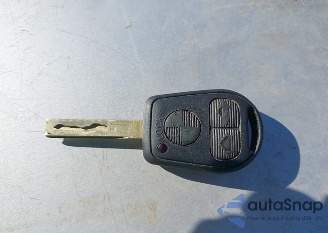 WBAAM3338XKC62198: 44510704