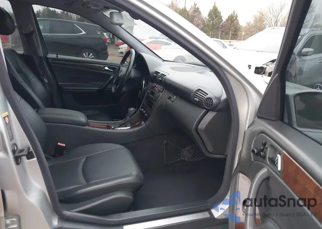 WDBRF61JX3F351952: 44510753