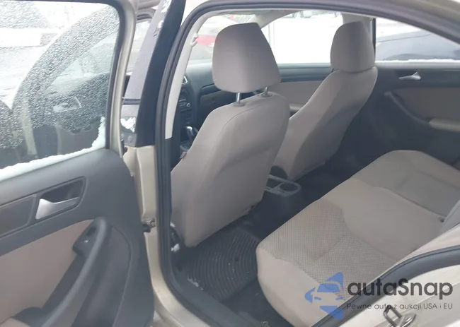 3VW2K7AJ2DM229170: 44510801