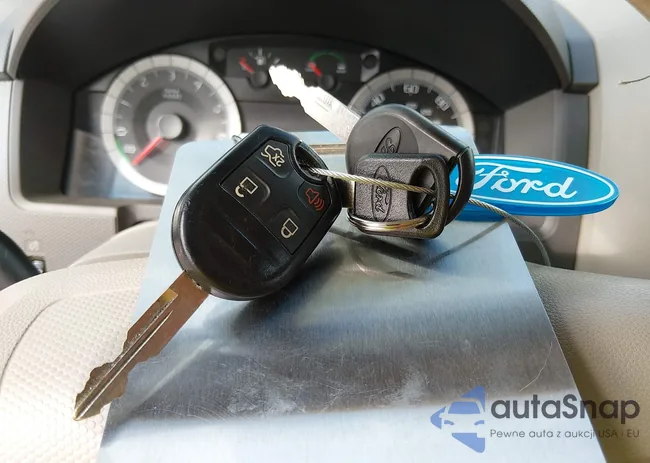 1FMCU49339KA59093: 44510908