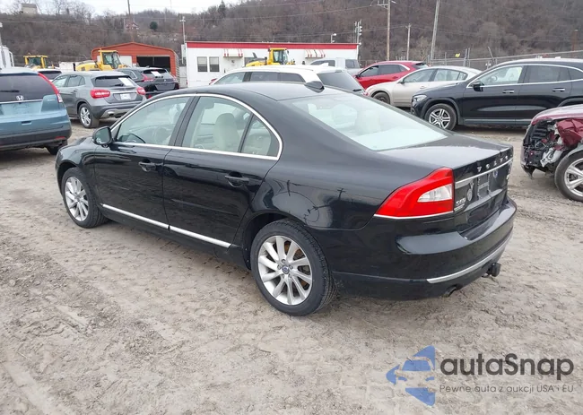 YV140MAK0F1187052: 44510919