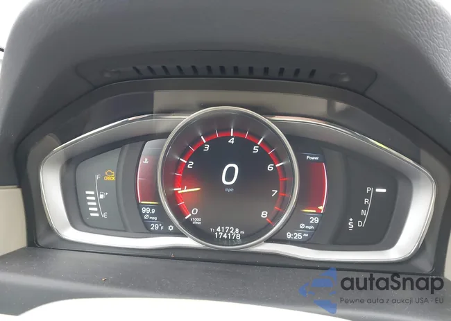 YV140MAK0F1187052: 44510919