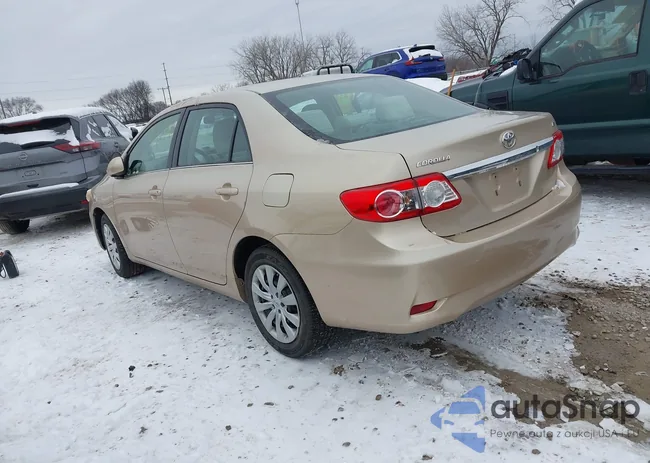 2T1BU4EE4DC004993: 44510962