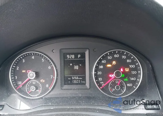 3VWRX7AJ8AM041586: 44511037