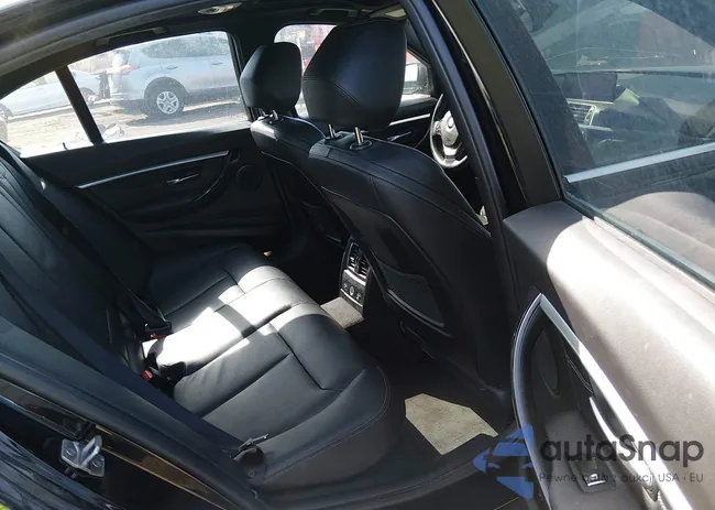 WBA8B9G37HNU53402: 44510312