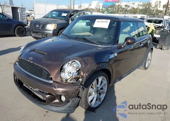 WMWSV3C57BTY10548: 44510590