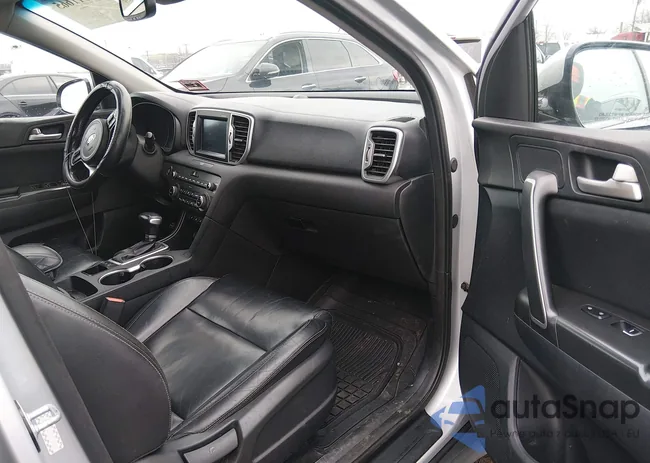 KNDPNCAC7H7206008: 44511665