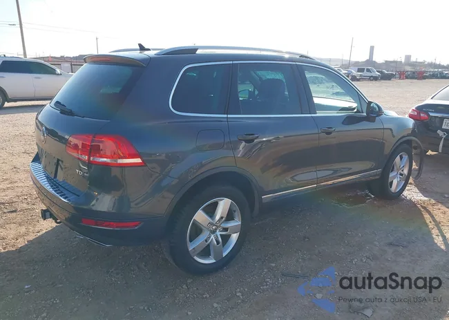 WVGEP9BP8DD013928: 44511732