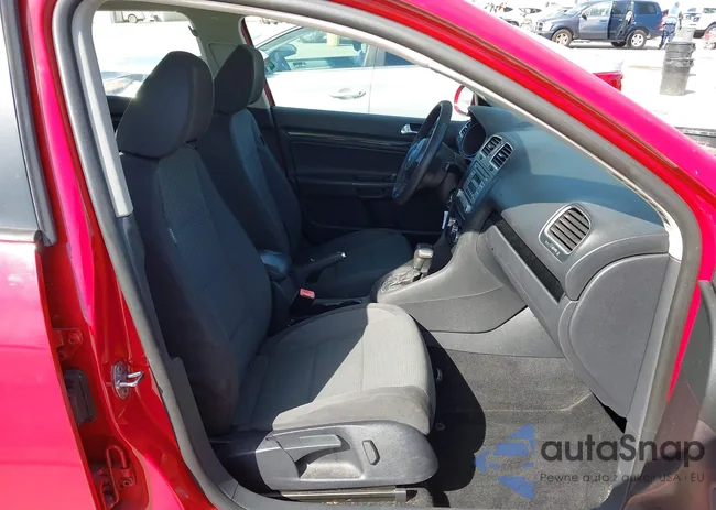 3VWMZ7AJ0AM654497: 44511824