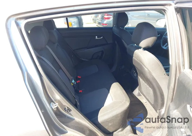 KNDPBCAC4F7782256: 44511856