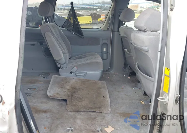 4T3ZF13C82U480255: 44511868