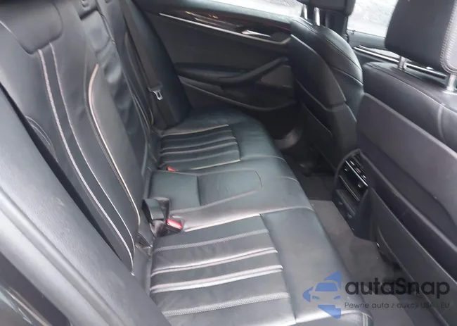 WBAJB9C54JB034827: 44511914