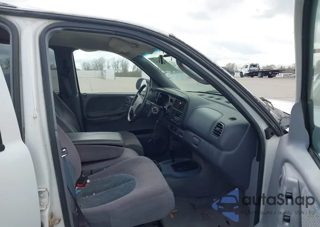 1B4HS28Z9YF204989: 44511922