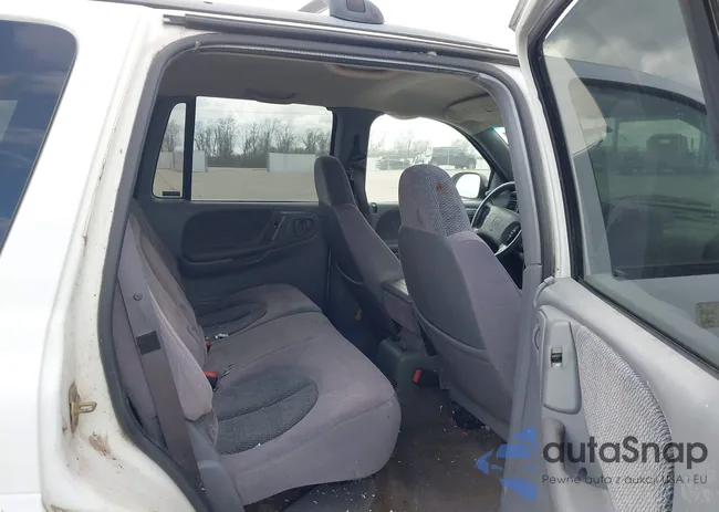 1B4HS28Z9YF204989: 44511922