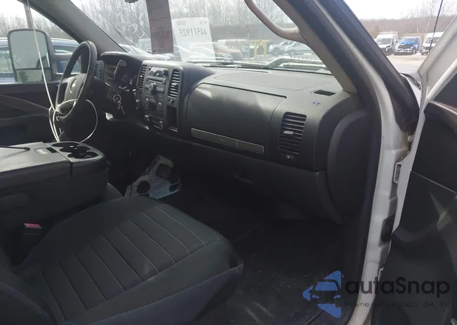 1GC2KXC86DZ258179: 44511925