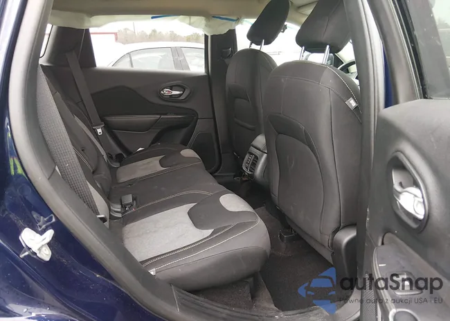 1C4PJMAB6GW204134: 44511932