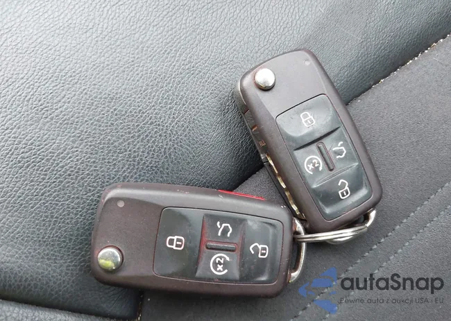 1VWCN7A3XDC108448: 44511969