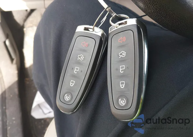 1FMCU0J91HUE01118: 44511280