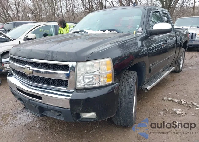 1GCSKSE34AZ168366: 44511316