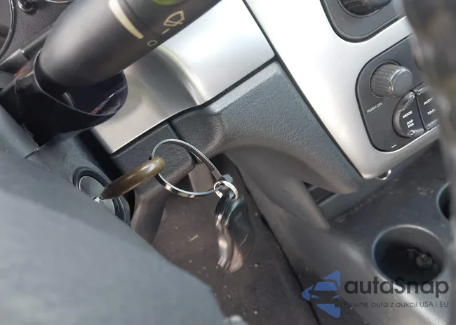 1C3EL55RX5N676388: 44511420