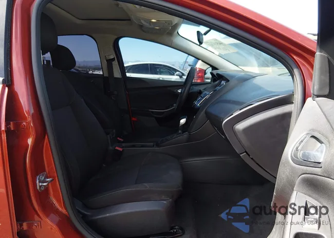 1FADP3H20JL270730: 44511465