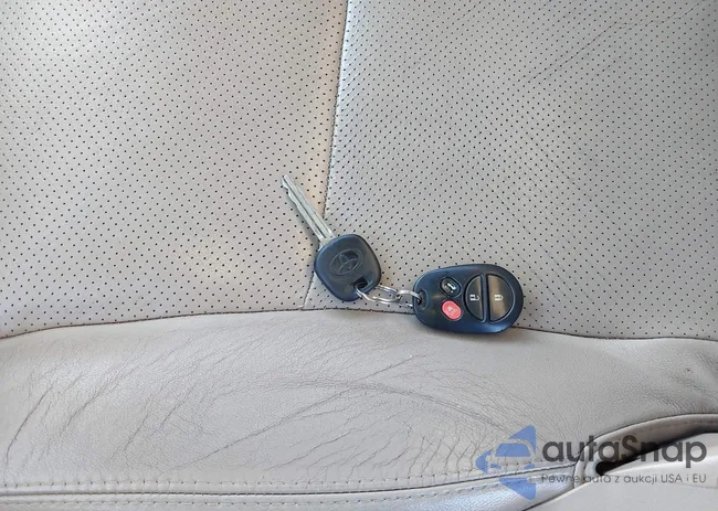 4T1FA38P26U078528: 44512640