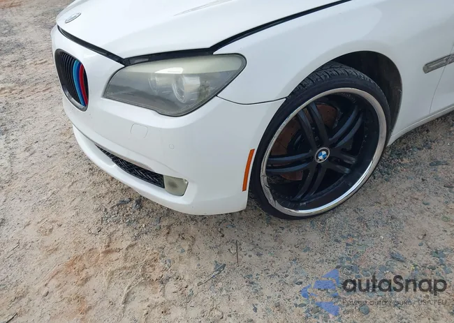 WBAKC8C55BC431938: 44512674