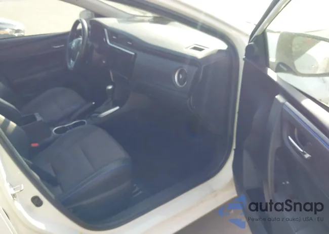 2T1BURHE8JC048306: 44512702