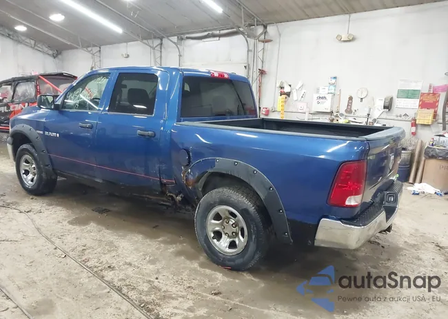 1D3HV13T99S801244: 44512929