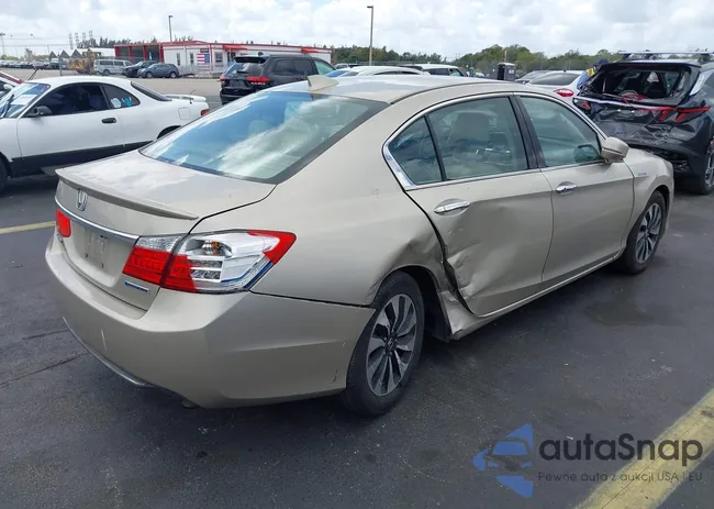 1HGCR6F57FA013258: 44512945