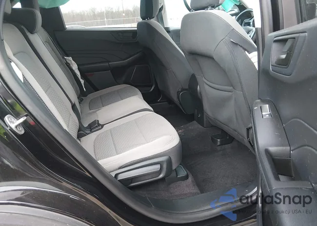 1FMCU9G68NUB26568: 44513074