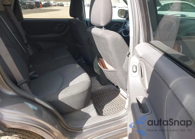 4F2YZ04116KM14073: 44513101