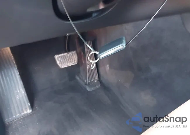 LYV102DK4KB250956: 44513134