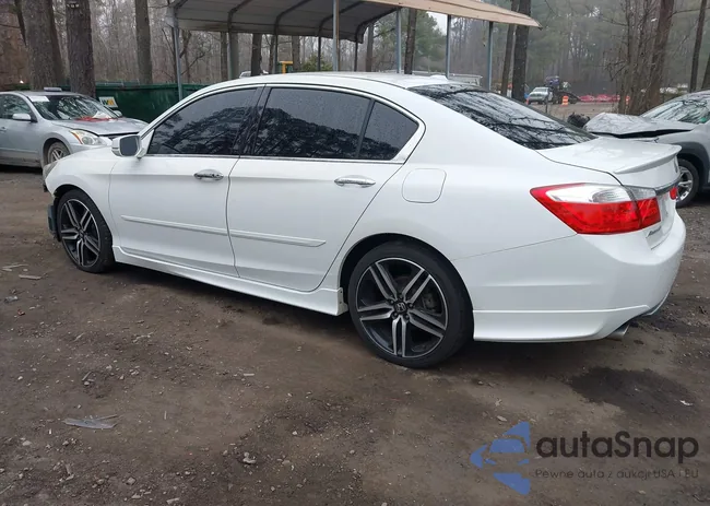 1HGCR3F82DA013447: 44513146