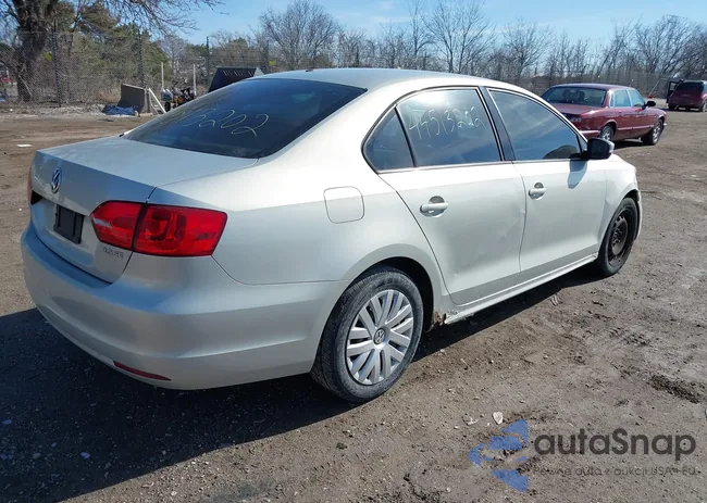 3VWDX7AJ3BM060123: 44513202