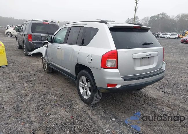 1C4NJCBA8CD553891: 44512334