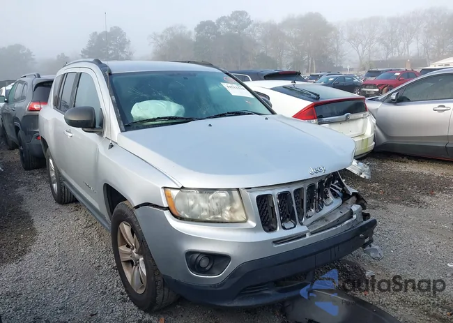 1C4NJCBA8CD553891: 44512334