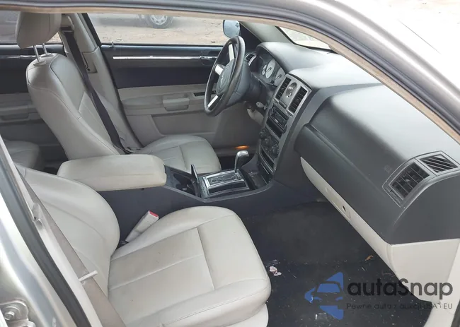 2C3KA53G27H882178: 44512359