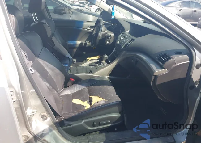 JH4CU26619C010152: 44513840