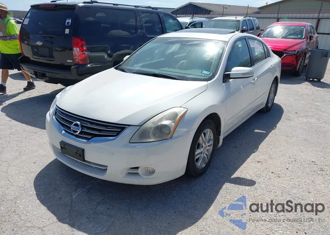 1N4AL2AP1BN430988: 44513962