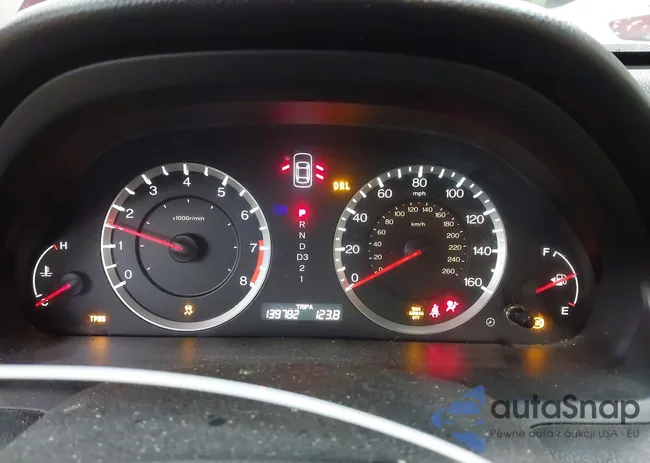 1HGCP2F40BA099352: 44514024