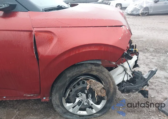 KNDJ23AU2L7048869: 44514108