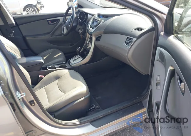 KMHDH4AE8BU100172: 44514126