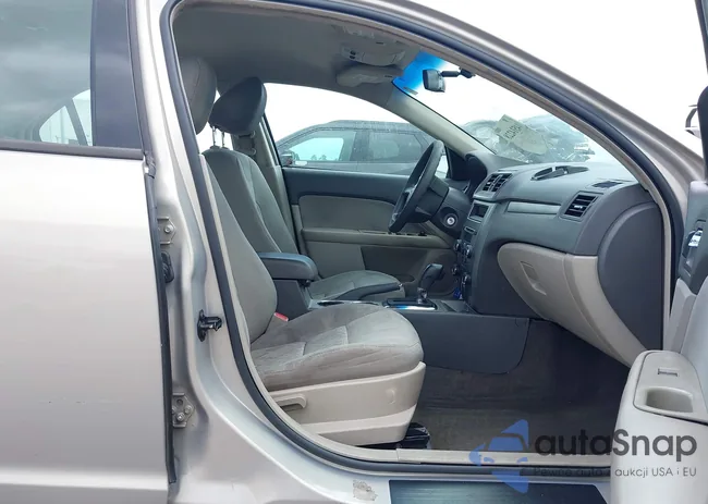 3FAHP0GAXAR215535: 44514228